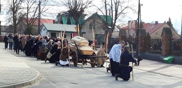 Rekonstrukcja bitwy pod Radoszewicami. Hołd powstańcom styczniowym oddały setki osób